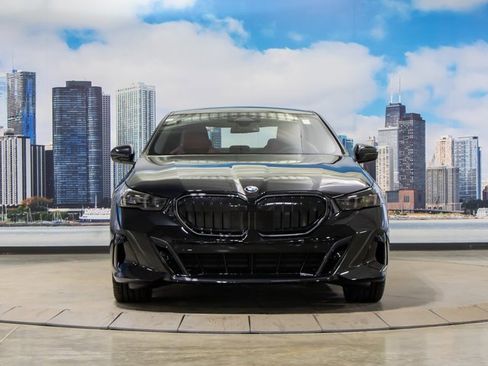 New 2026 BMW 540i xDrive w/ M Sport Package image 3