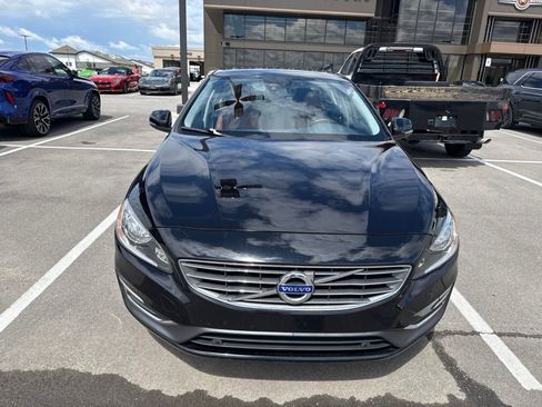 Used 2017 Volvo S60 T5 Inscription AWD/4WD image 2