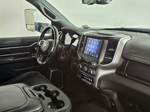 Used 2021 RAM 3500 Laramie image 39