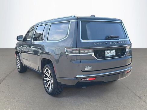 Used 2022 Jeep Grand Wagoneer Series III w/ Flexible Seating Group AWD/4WD image 6