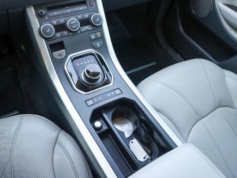 Used 2017 Land Rover Range Rover Evoque HSE image 39