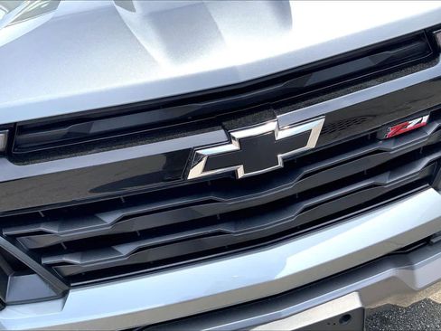 Used 2023 Chevrolet Colorado Z71 w/ Z71 Convenience Package 2 AWD/4WD image 30