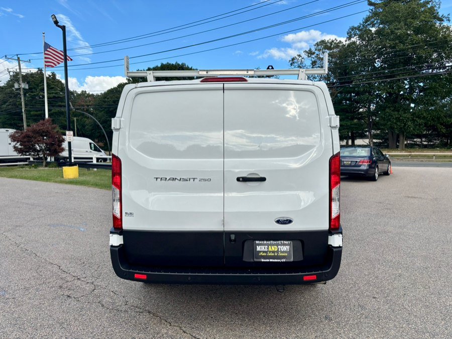 Used 2023 Ford Transit 250 Low Roof w/ Load Area Protection Package RWD image 8