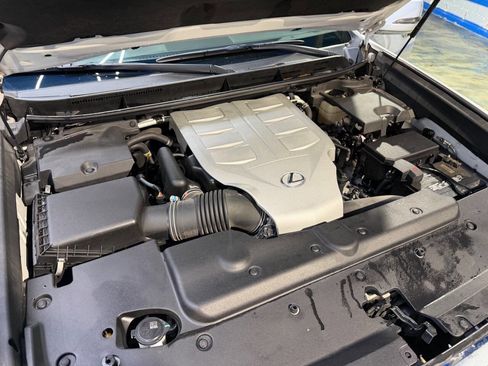 Used 2017 Lexus GX 460 image 32