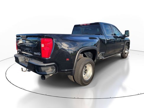 Used 2023 Chevrolet Silverado 3500 High Country AWD/4WD image 4