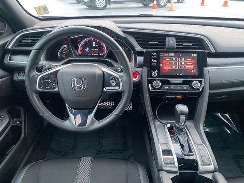 Used 2019 Honda Civic Sport image 9