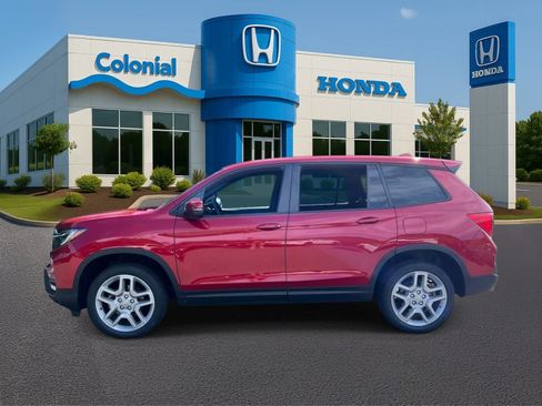 Used 2025 Honda Passport EX-L image 3