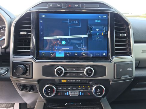 Used 2022 Ford F250 Lariat w/ Black Appearance Package AWD/4WD image 28