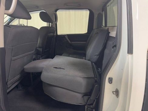 Used 2013 Nissan Titan SV image 32