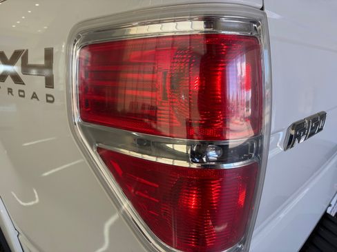 Used 2011 Ford F150 Lariat w/ Off-Road Pkg AWD/4WD image 19