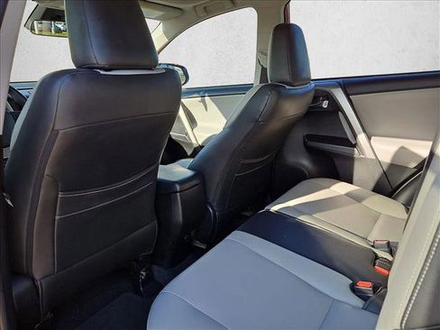 Used 2017 Toyota RAV4 XLE image 18