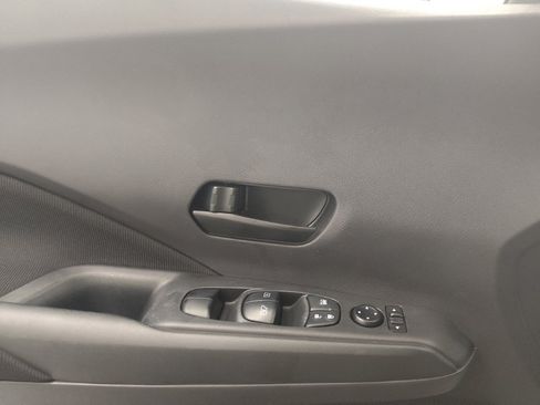 Used 2024 Nissan Kicks S FWD image 27