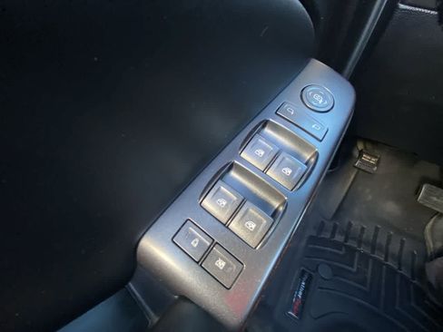 Used 2015 GMC Yukon SLE AWD/4WD image 13