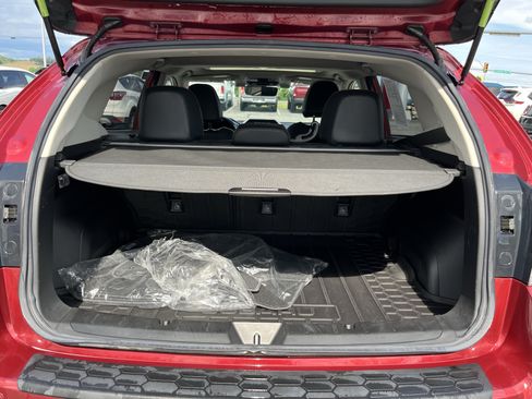 Used 2019 Subaru Crosstrek 2.0i Limited w/ Moonroof Package w/Navigation AWD/4WD image 8