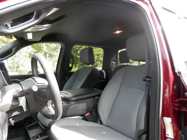Used 2024 RAM 2500 Big Horn w/ Bed Utility Group AWD/4WD image 18