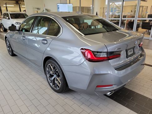 Used 2026 BMW 330i xDrive Sedan AWD/4WD image 7