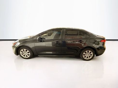 Used 2020 Toyota Corolla LE FWD image 7