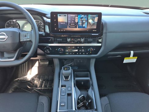 New 2026 Nissan Pathfinder SV w/ SV Premium Package FWD image 14