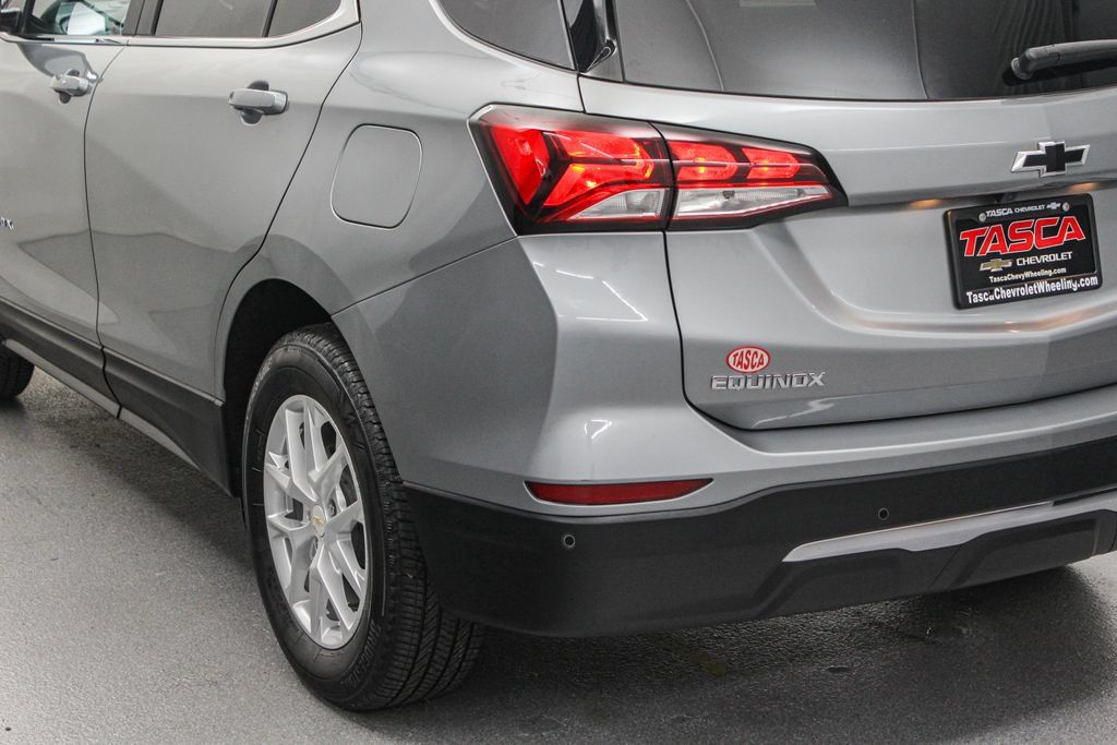 Used 2023 Chevrolet Equinox LT AWD/4WD image 9