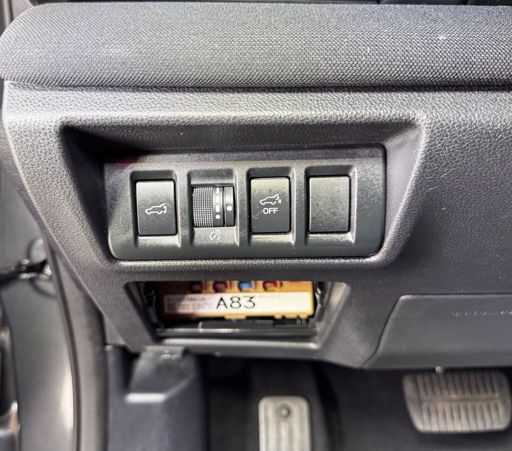 Used 2024 Subaru Outback Premium AWD/4WD image 26