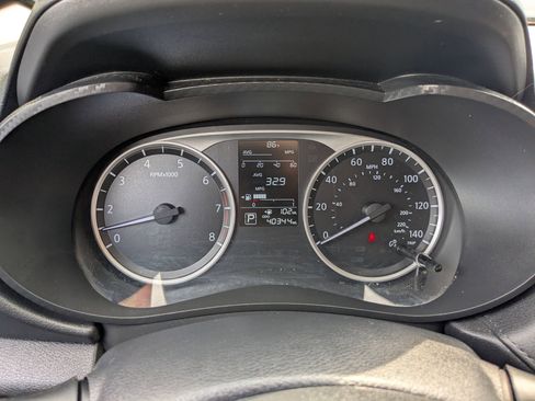 Used 2024 Nissan Versa S w/ Trunk Package FWD image 15