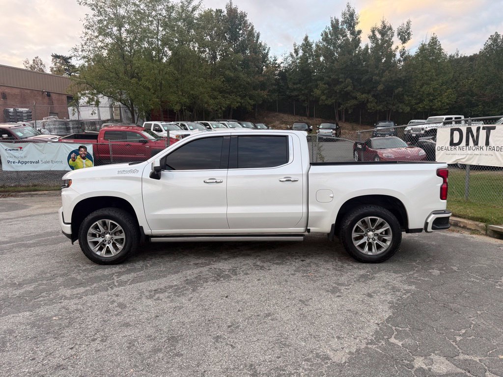 Used 2019 Chevrolet Silverado 1500 High Country w/ Technology Package AWD/4WD image 4