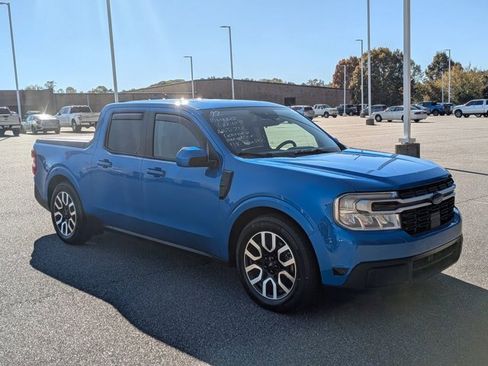 Certified 2022 Ford Maverick Lariat w/ Lariat Luxury Package image 2