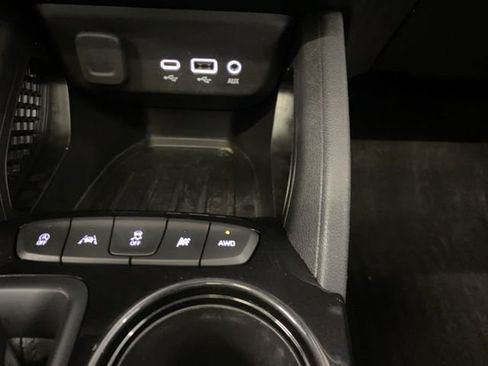 Certified 2021 Chevrolet TrailBlazer LT w/ Sun and Liftgate Package image 22