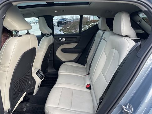 Used 2023 Volvo XC40 B5 Plus w/ Driver Assist Package image 39