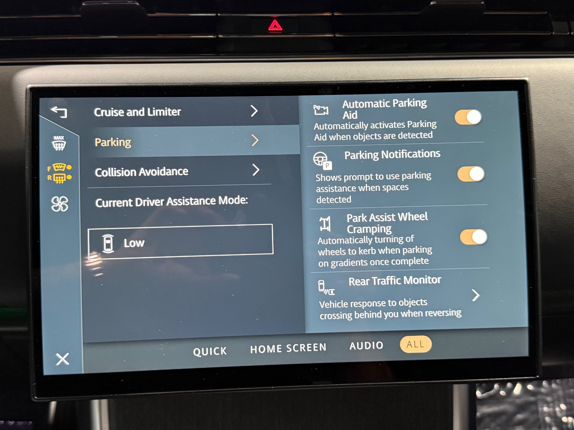 Used 2024 Land Rover Range Rover SE AWD/4WD image 34