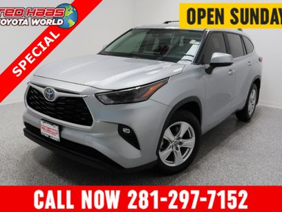 Certified 2023 Toyota Highlander LE
