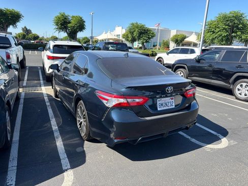 Certified 2020 Toyota Camry SE w/ Carpet Mat Package FWD image 4
