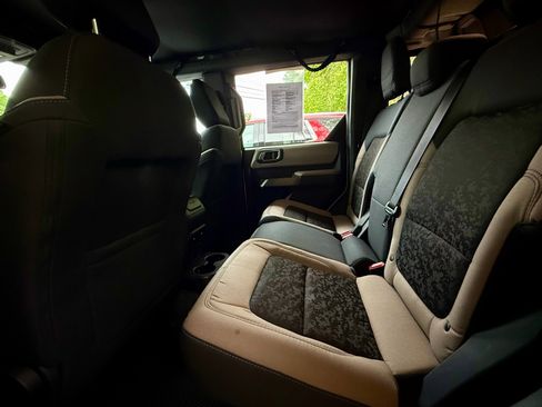 Used 2023 Ford Bronco Wildtrak AWD/4WD image 8