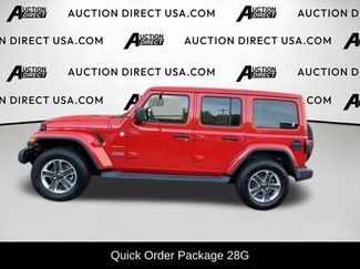 Used 2020 Jeep Wrangler Unlimited Sahara AWD/4WD video 3