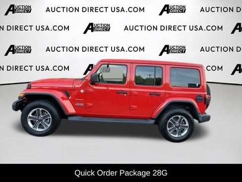 Used 2020 Jeep Wrangler Unlimited Sahara AWD/4WD image 3