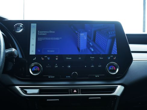 Used 2024 Lexus RX 350 Premium image 23