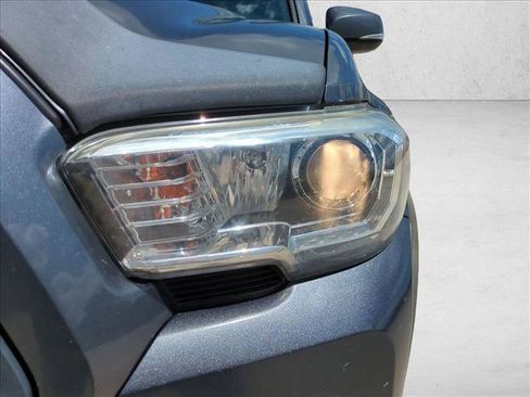 Used 2019 Toyota Tacoma TRD Sport RWD image 9