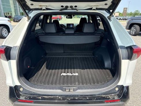 Used 2019 Toyota RAV4 XSE AWD/4WD image 5