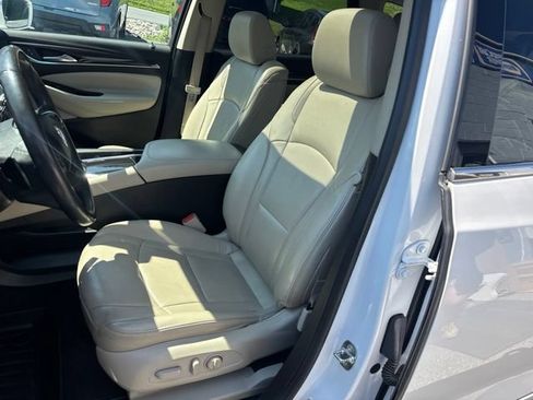 Used 2018 Buick Enclave Premium w/ Experience Buick Package AWD/4WD image 17
