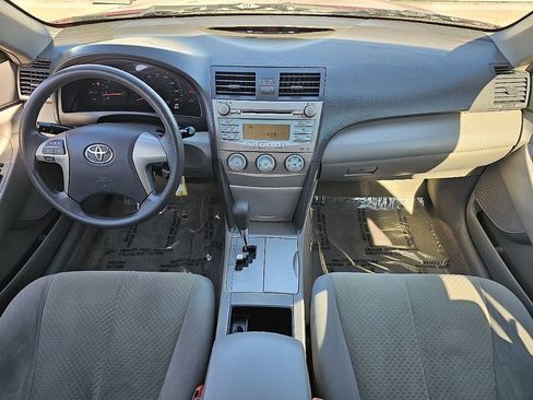 Used 2007 Toyota Camry LE image 21