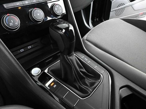 Certified 2023 Volkswagen Taos S FWD image 26