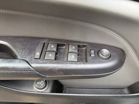 Used 2010 Cadillac SRX Luxury image 20