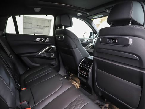 New 2026 BMW X6 M60i image 25