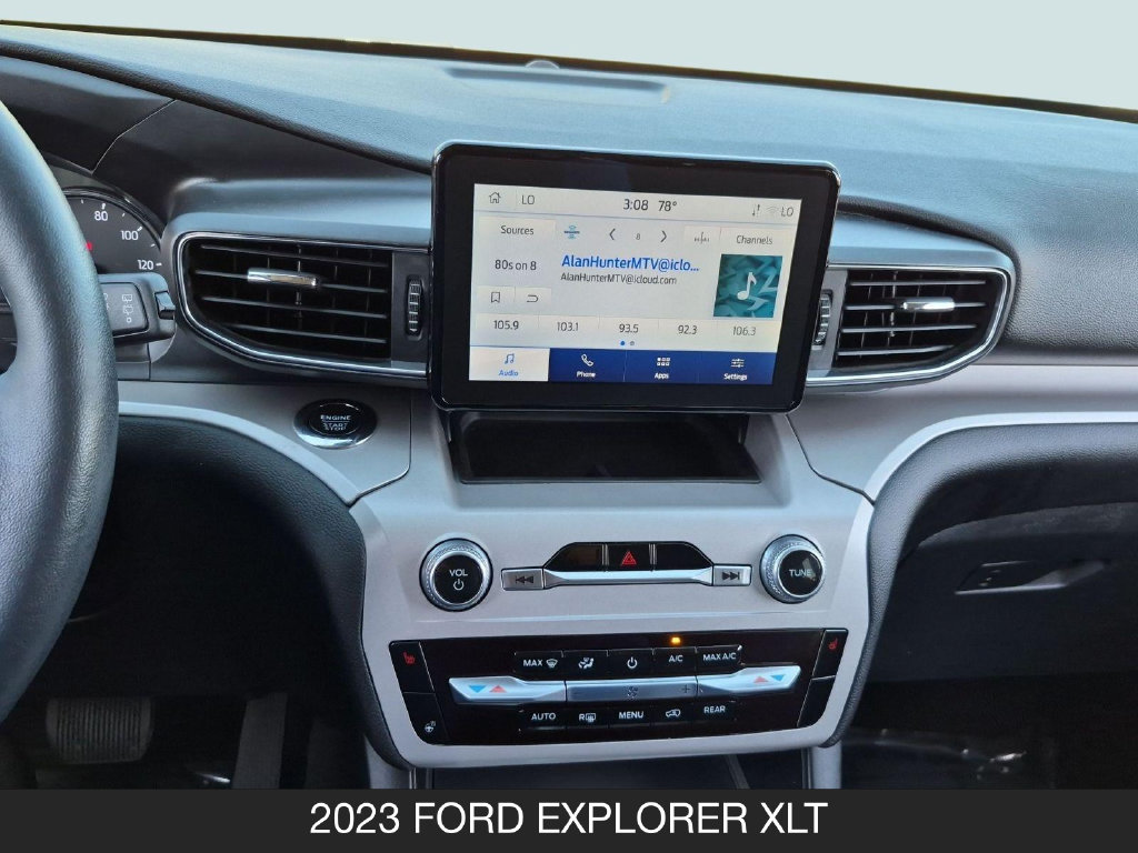 Used 2023 Ford Explorer XLT w/ Equipment Group 202A RWD image 27