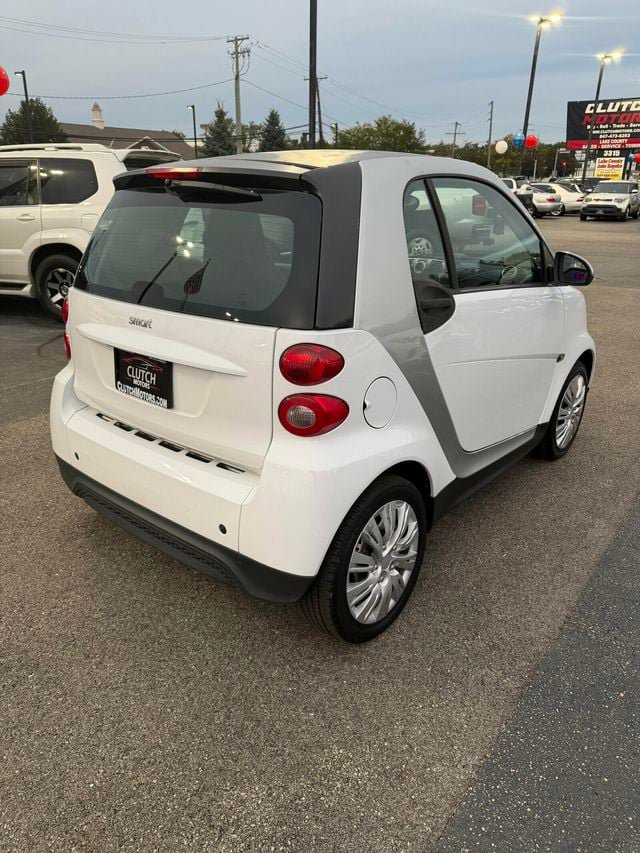 Used 2015 smart fortwo pure RWD image 5