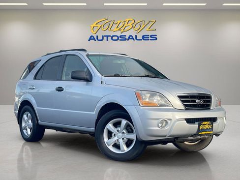 Used 2007 Kia Sorento LX w/ Sport Pkg image 1