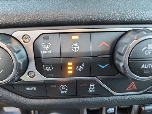 New 2026 Jeep Wrangler Sport S image 34