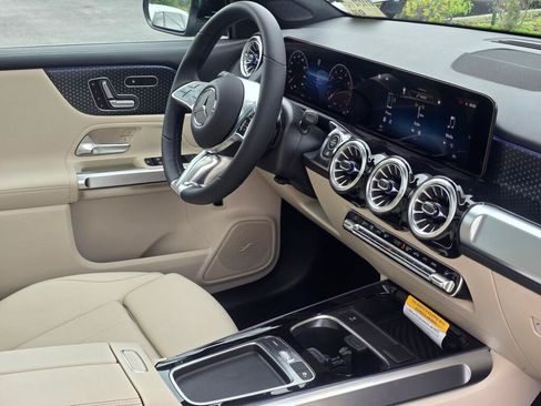 New 2026 Mercedes-Benz GLB 250 4MATIC image 29