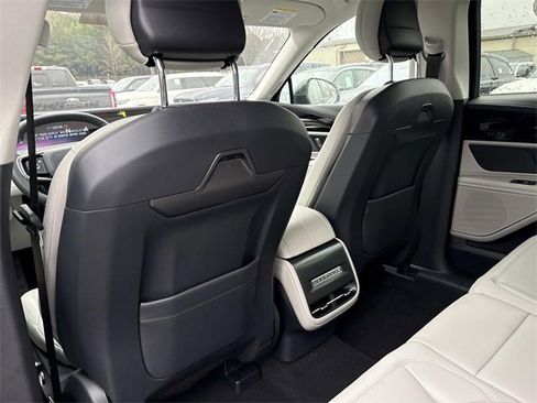 New 2026 Lincoln Nautilus Premier w/ Jet Appearance Package image 17