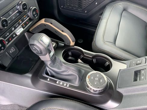 New 2026 Ford Bronco Badlands AWD/4WD image 7